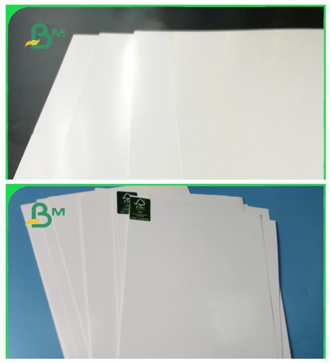 alto tamaño del papel revestido aprobado FSC 400g modificado para requisitos particulares para hacer imágenes coloridas