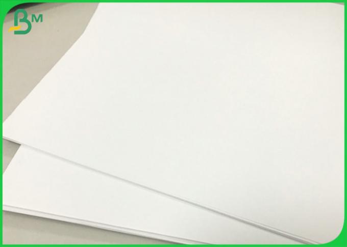Woodfree Grane largo de papel 60gsm 70gsm 80gsm 100gsm en offset el Libro Blanco Rolls de la impresión