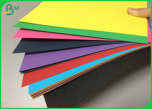 El FSC aprobó a Bristol Paper coloreado 220gsm 230gsm con el tamaño de 787m m 889m m