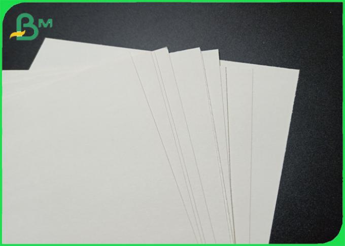 Hojas de papel de absorción de 0.6m m del agua sin recubrimiento blanca natural del grueso
