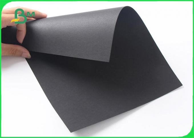 Papel de papel de tarjetas negro sólido 110gsm tarjetas de la invitación de 70 * del 100cm