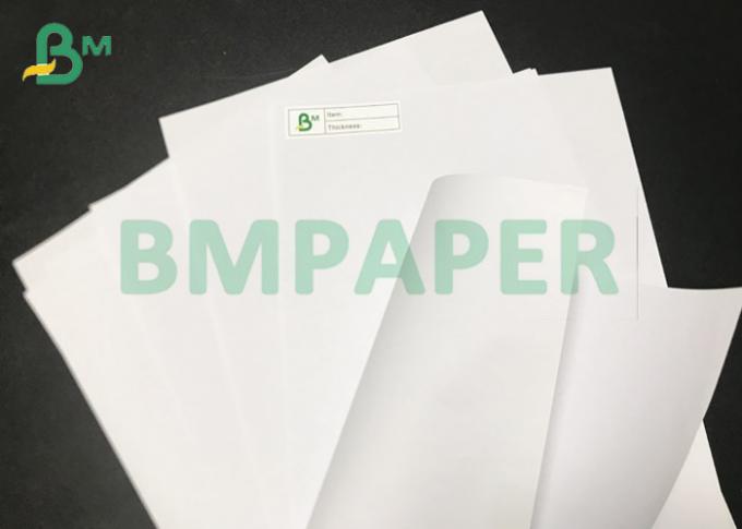 hojas de papel compensadas sin recubrimiento blancas del tamaño de 53gsm 55gsm A1 B1 para imprimir el libro
