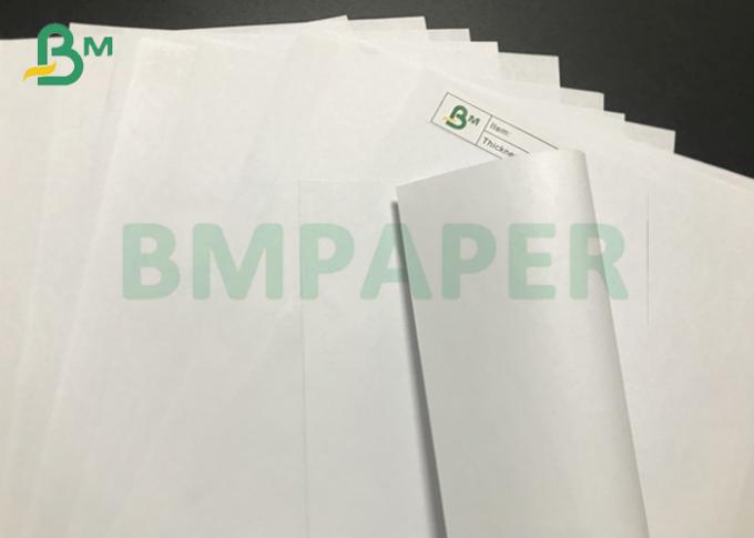El cuaderno sin recubrimiento 60gsm de papel 75gsm Woodfree en offset la impresión de los carretes de papel