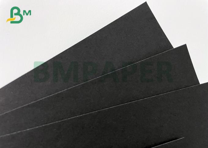 Impresión de doble cara la cartulina negra para la tarjeta de la invitación