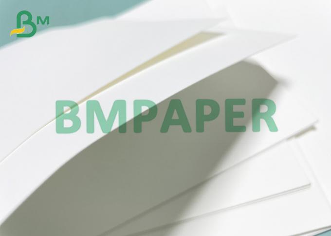 Rollo de papel sintético suave reciclable blanco usado para la cubierta de libro