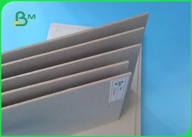 Tablero de papel gris sin recubrimiento reciclado del grueso de la pulpa 1.0m m 1.5m m para las cajas