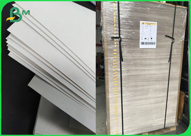 Papel en blanco blanco limpio sin imprimir 48.8gsm 68 el x 100cm del papel prensa