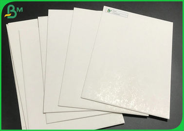 Hoja 1.5m m blanca del tablero de papel de G1S G2S arriba densamente 1m m SBS FBB para la caja de embalaje