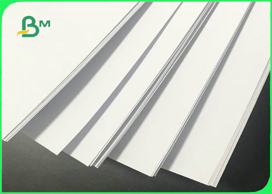 papel blanco de Woodfree de la pulpa reciclable de 140gr 160gr 180gr para la impresión en offset