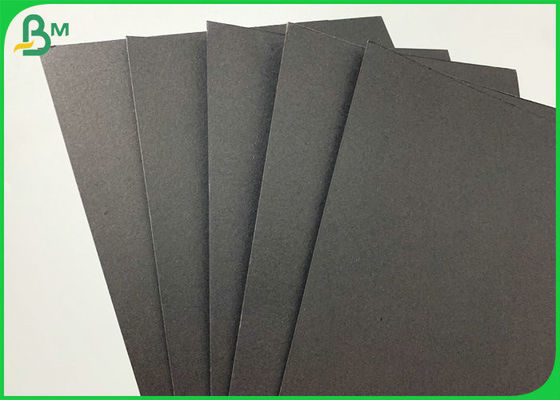El negro coloreó el papel grueso de papel de tarjetas 80g 120g para la fabricación del bolso