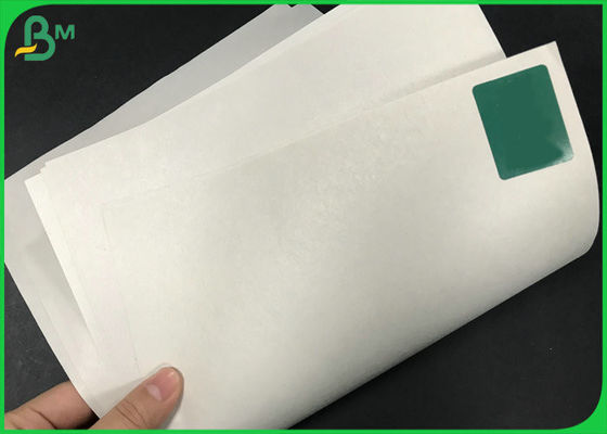 Papel de imprenta de papel del espacio en blanco de la anchura 42GSM 45GSM de Rolls 781m m del papel prensa sin recubrimiento