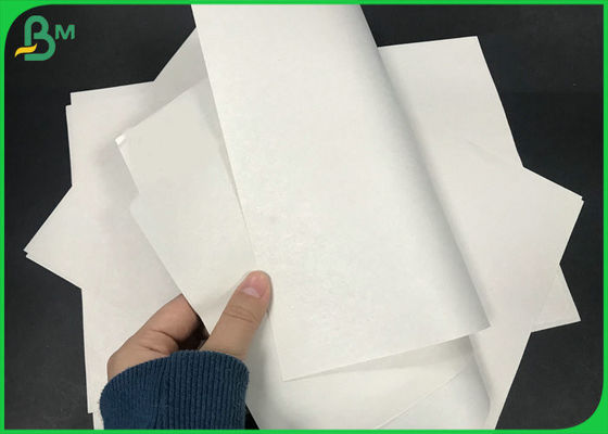 Papel sin recubrimiento reciclable Rolls del papel prensa de 42gsm 45gsm para la impresión del diario