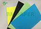 Hoja normal verde azul de la tarjeta 180Gsm del rosa sin recubrimiento para la impresión 63,5 los x 91.4cm de la publicidad