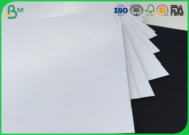 Papel de arte brillante del satén revestido 105gram 115gram para la impresión del calendario de escritorio