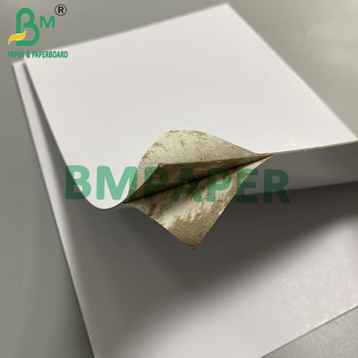 1 mm 820 gm 2 carteles blancos con revestimiento laminado con cartón duplex medio gris