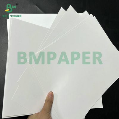 24.5 x 36 pulgadas 120 gramos 150 gramos Impresión láser Papel de arte brillante para hacer calendario