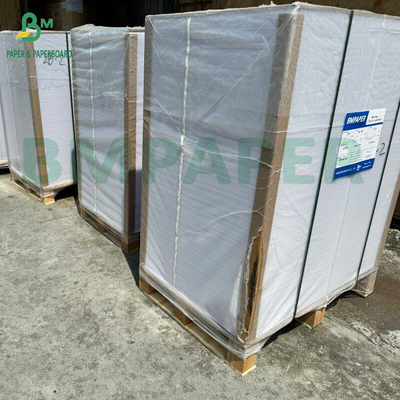 Papel de polpa de madera blanqueada de dos lados de alta absorción