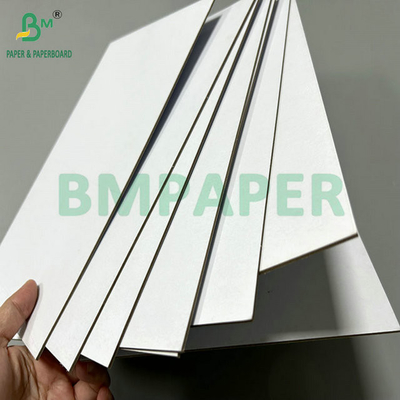 2.5mm 3mm Papel blanco rígido revestido de dos lados para pantallas de estantería 1,2 x 2,1 metros