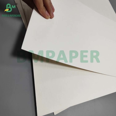 0.6MM 0.7MM Papel absorbente sin recubrimiento para montacargas Material 900 x 1194mm