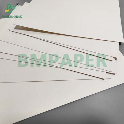 0.6MM 0.7MM Papel absorbente sin recubrimiento para montacargas Material 900 x 1194mm