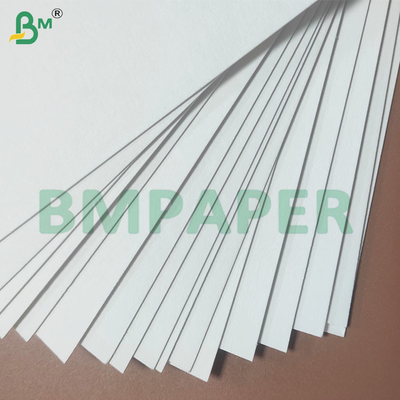 0.4-0.7 mm espesor Hojas de papel absorbentes de humedad con superficie plana