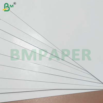Papel de cartas de juego de 300 gsm de doble cara Blanco Negro Núcleo 450*320mm
