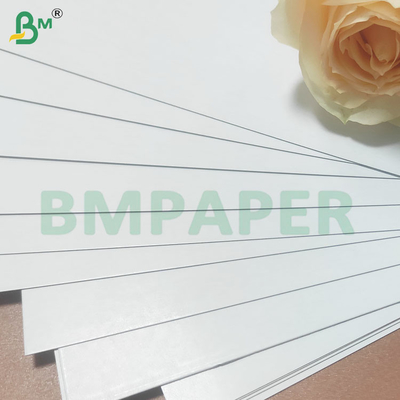 Papel de cartas de juego de 300 gsm de doble cara Blanco Negro Núcleo 450*320mm