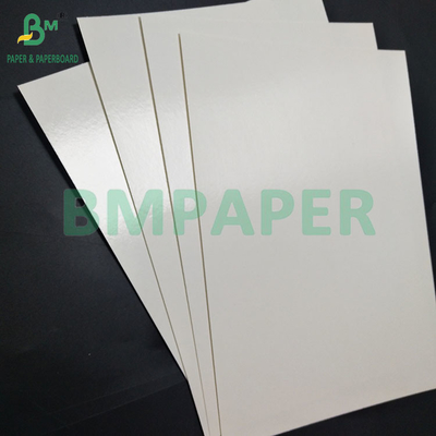 Papel de comida con revestimiento en PE de 15 gramos, resistente a la grasa y al agua.