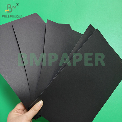 110gm 180gm Carpeta negra recubierta de doble lado para hacer papel plegable artesanal