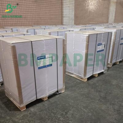 Papel de base negro de 290 gramos para cartas de juego de 8,5' x 11' resistente al plegado
