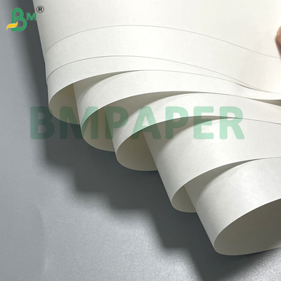 Papel Kraft blanco brillante de 90g a 100g de alta flexibilidad y rigidez para bolsas de transporte
