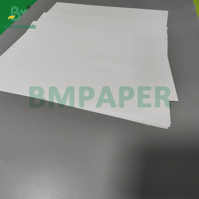 40# 60# Papel de libro sin revestimiento para la impresión escolar 34' x 22' Blanqueza alta