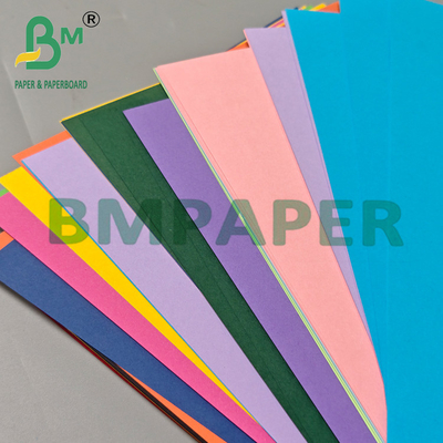 230gr Buena rigidez Color Manila Hojas de cartón A4 para tarjetas de invitación