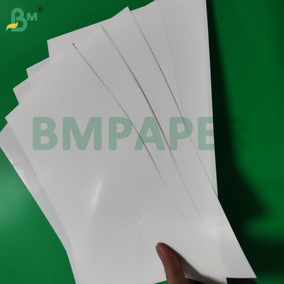 Papel de cerveza metalizado de resistencia húmeda para etiquetas de vinos de alto brillo 600 x 900 mm