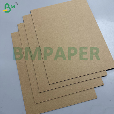 Tarjetas onduladas de flauta electrónica de color marrón de tres capas para hacer cartones de embalaje, sin recubrimiento 140/100/140gm