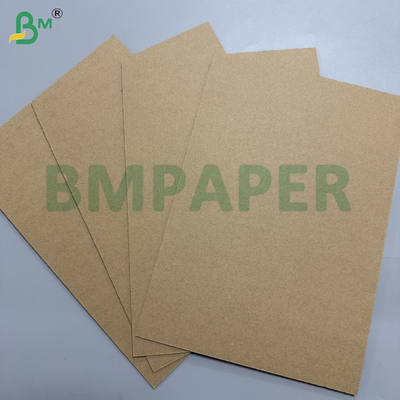 Tarjetas onduladas de flauta electrónica de color marrón de tres capas para hacer cartones de embalaje, sin recubrimiento 140/100/140gm
