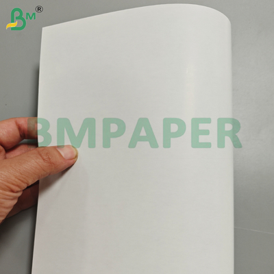 330gm Hojas de papel de cartas de juego con núcleo negro brillante de doble lado