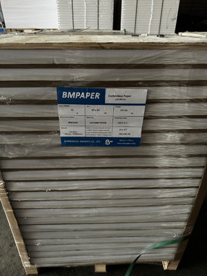 CB Blanco CFB Rosa CF Amarillo 60gm NCR Papel de copia automática para papelería