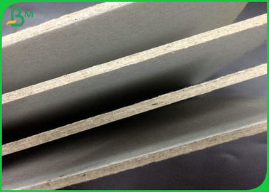 Cartón gris reciclado Gris del material el 1.5MM para hacer la caja de regalo del embalaje
