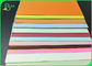 Tarjeta de papel y tableros de pintura coloreados brillantes 180/300gsm