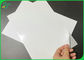 Papel de etiqueta blanco de la etiqueta engomada de la pulpa de papel adhesiva de la Virgen del lustre 157g 200g de C1S