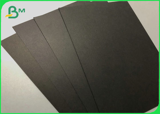 A prueba de humedad 350gm Papel negro Ropa reciclable Etiquetas Material