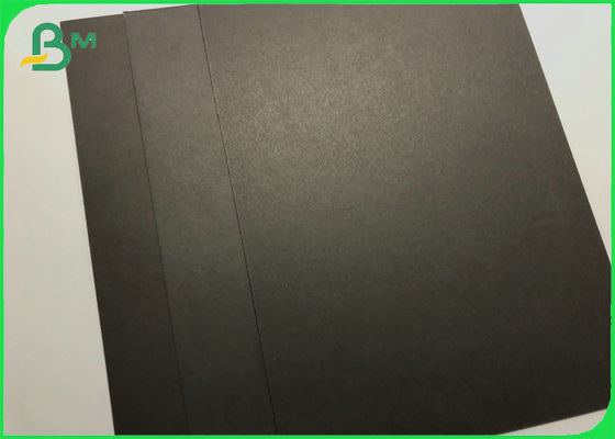 A prueba de humedad 350gm Papel negro Ropa reciclable Etiquetas Material