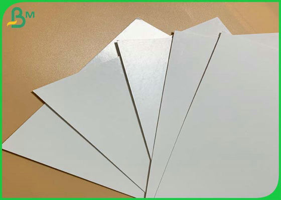Papel revestido en PE de 210 g a 300 g de cartón blanco para hacer una caja de pizza a prueba de aceite