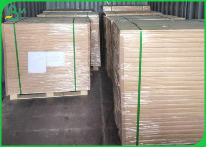 Anti polivinílico del material de revestimiento - bocadillo del agua que envuelve el papel de GC1 Kraft 120 gramos