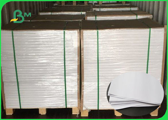 La buena absorción FSC de la tinta certificó el tamaño del papel compensado modificado para requisitos particulares para los diversos libros