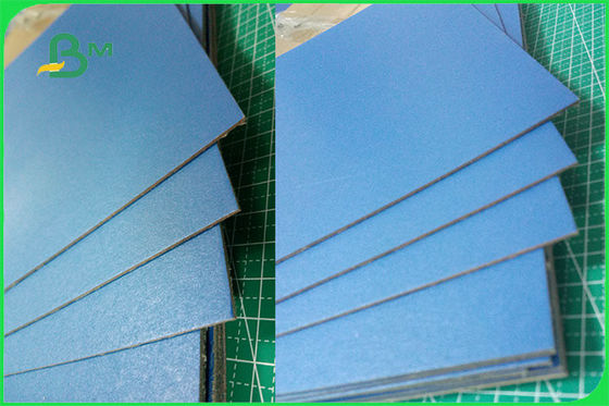 Cartón rígido 2.0m m del barniz brillante colorido del FSC para las cajas de regalo de la Navidad