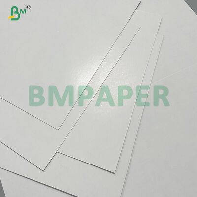 310G C2S Núcleo negro acabado brillante Jardín de juegos de cartas Hojas de papel