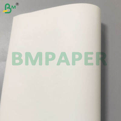 787 mm*1092 mm Hojas de papel de envoltura para alimentos resistentes a la grasa y no adhesivas