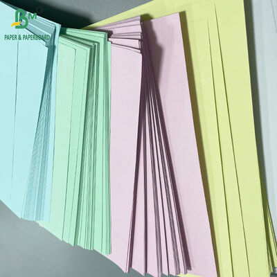 Imagen en negro de 650 mm x 920 mm